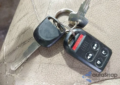 2005 Honda Odyssey Ex-L from USA, damaged, VIN 5FNRL38645B008281